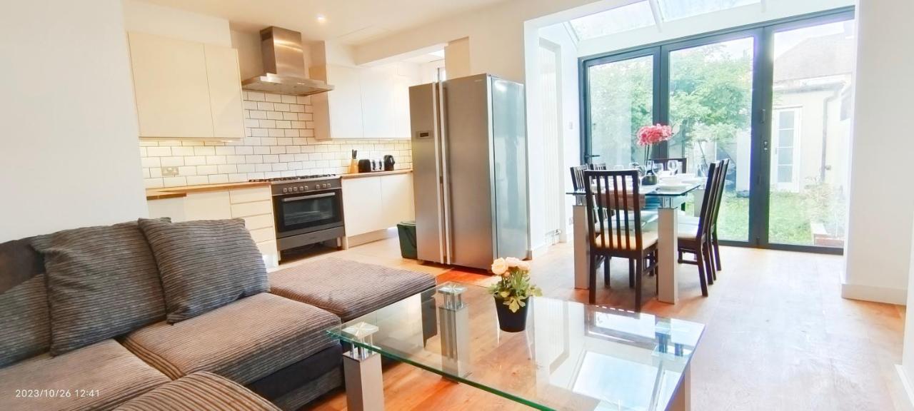 Park View Garden Villa London Eksteriør bilde